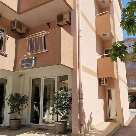 Hotel Suzana Budva Exterior photo